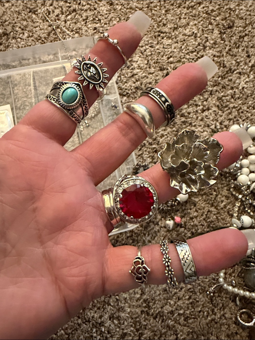 Lot of Vintage to Modern Jewelry lot - Picture 7 of 12